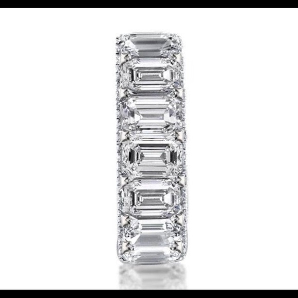 ETERNITY EMERALD DIAMOND RING BAND - Picture 4 of 8